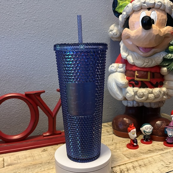 2021 Disneyland Starbucks cold cup - Picture 3 of 5
